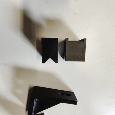 Ngàm Gắn Profile Vuông Góc 45° Cho Ray Trượt Máy Cắt Plasma DIY