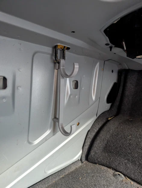 Móc treo cần câu và ô dù thông minh cho cốp xe hơi - Image 4