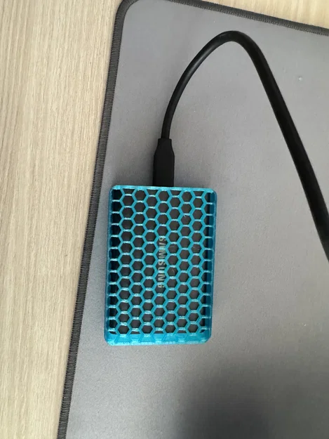 Ốp lưng bảo vệ tổ ong cho ổ cứng SSD SAMSUNG T7 - Image 1