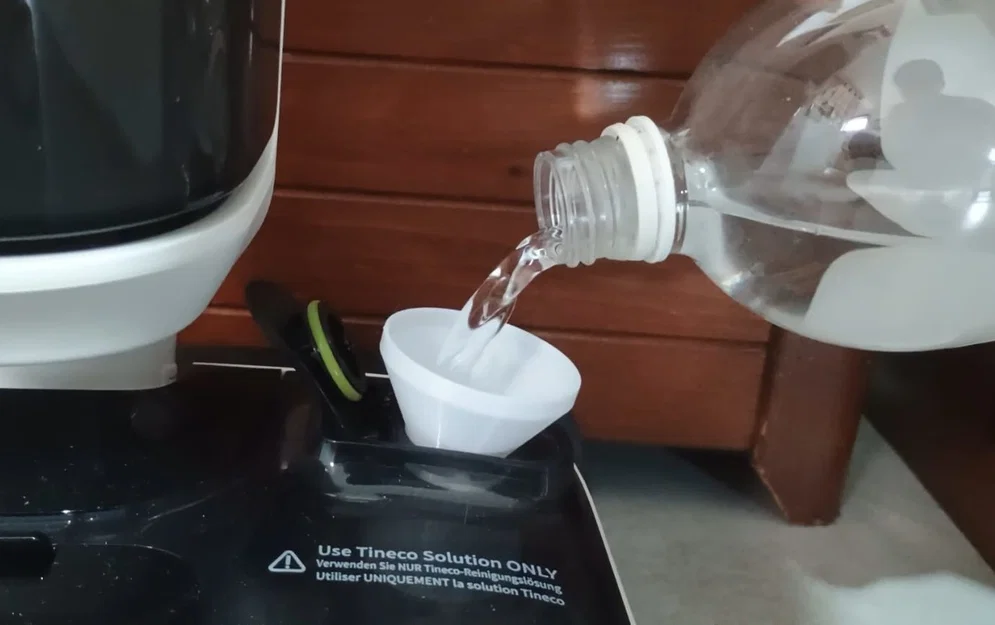 Phễu châm nước 3D tiện lợi cho máy lau nhà Tineco iFloor - Image 1