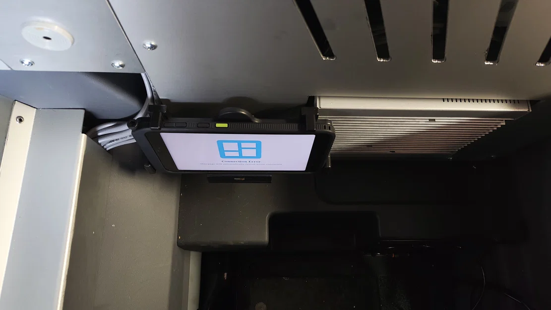 Bộ kit chuyển đổi vị trí máy tính bảng cho xe Tatra Force - Image 3