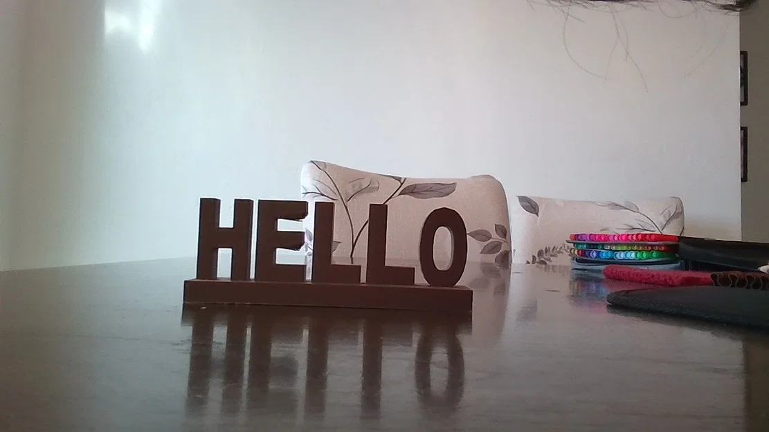 Mô hình bảng chữ HELLO trang trí bàn làm việc và kệ sách cực đẹp - Image 1