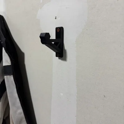 Móc treo mũ bảo hiểm và áo khoác gắn tường in 3D gọn gàng