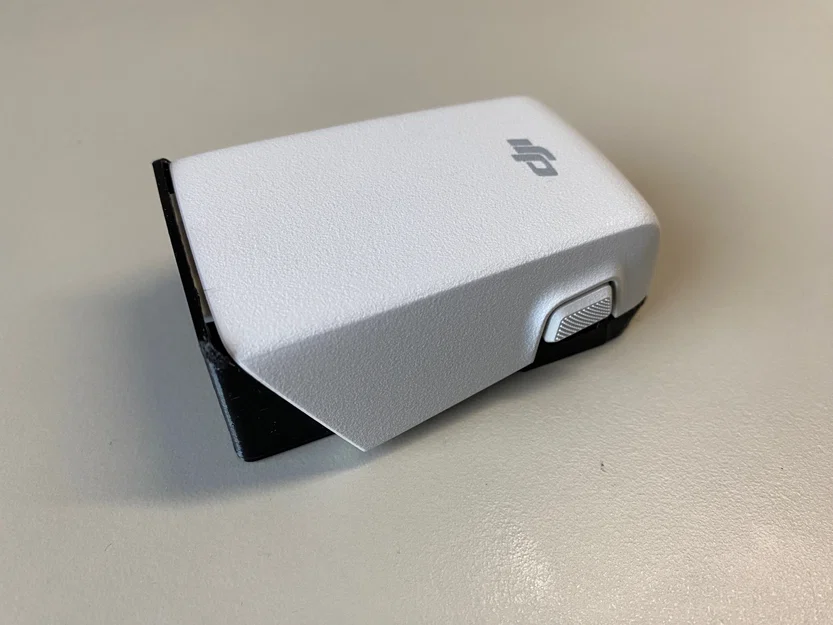 Nắp bảo vệ pin DJI Flip Intelligent Battery có hiển thị trạng thái đầy/hết - Image 1