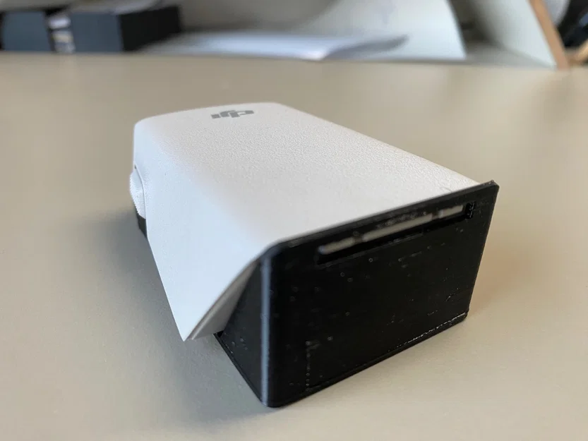 Nắp bảo vệ pin DJI Flip Intelligent Battery có hiển thị trạng thái đầy/hết - Image 2