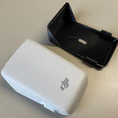 Nắp bảo vệ pin DJI Flip Intelligent Battery có hiển thị trạng thái đầy/hết