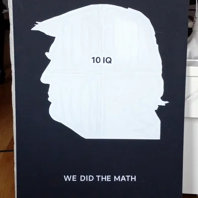 Áp phích biểu tình No Kings - Trump 10 IQ