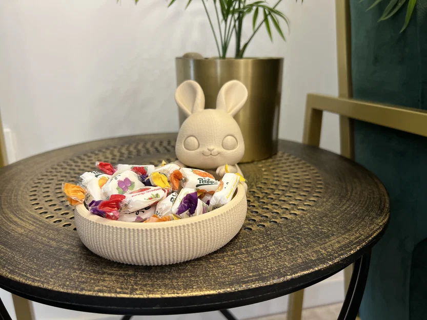 Nibble Treats - Tô Đựng Kẹo Chibi Chú Thỏ Phục Sinh Dễ Thương - Image 2