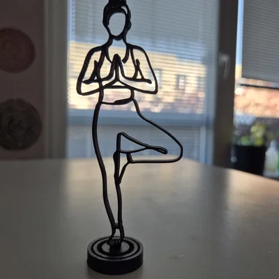 Trang trí hình bóng Yoga