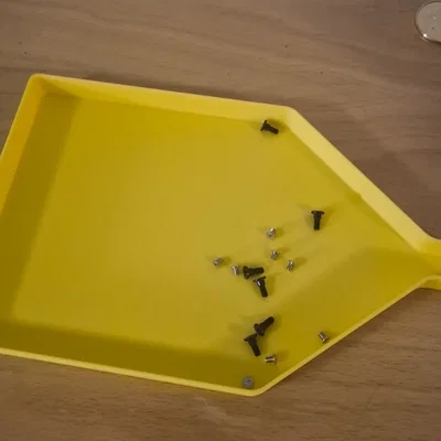 Khay Funnel Tray in 3D: Giải pháp sắp xếp ốc vít, linh kiện cực gọn