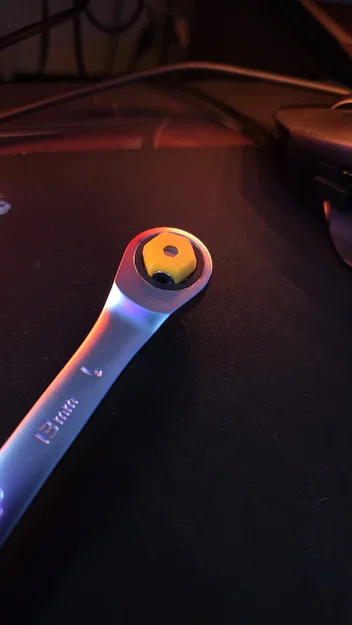 Đầu chuyển đổi cờ lê 13mm sang 1/4 inch hex bit có nam châm - Image 4