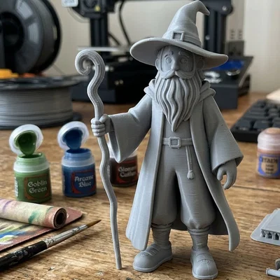 Mô hình phù thủy cầm quyền trượng (Wizard with staff) in 3D