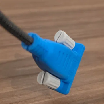 Bộ chuyển đổi USB-C sang VGA | Phích cắm giả - Image 1