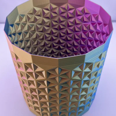 Bình hoa, chậu cây hoặc thùng rác với họa tiết lục giác Asanoha đa diện