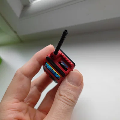 Meshtastic Node di động "TinyTiny" siêu nhỏ gọn dùng bo mạch X-Mini-Faketec
