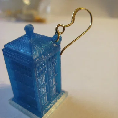 Bông tai TARDIS có đèn LED