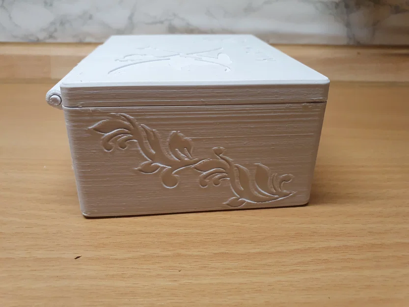 Hộp đựng tuyệt đẹp với bản lề và vòng đệm kín - Image 2