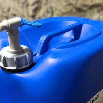 Nắp can DIN61 tích hợp ren 3/4 inch cho vòi nước tiện lợi
