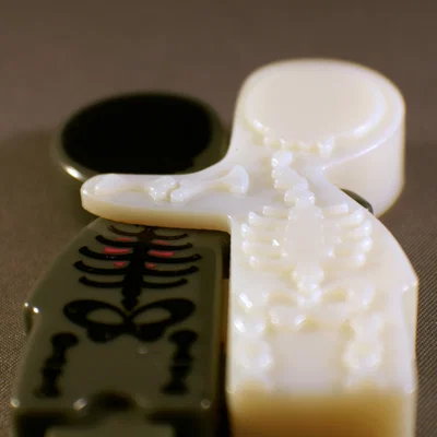 Skeleton USB Buddy - Phụ kiện hỗ trợ cho USB