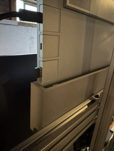 Giá đỡ Framework 16 gắn thanh nhôm 1010 - Image 2