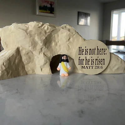 Mô hình Ngôi mộ trống của Chúa Giê-su 2