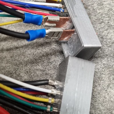 Đầu nối pin cho hệ thống Shimano Steps EP8