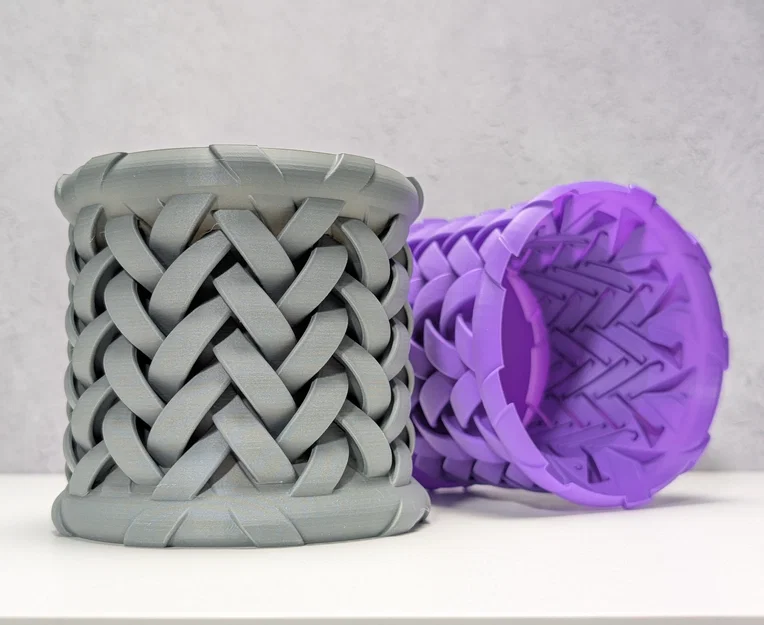 Interlace Vase - Bình hoa đan xen hiệu ứng thị giác - Image 4