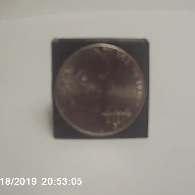 Giá đỡ đồng xu Nickel – Đế trưng bày tối giản in 3D cho đồng Nickel Mỹ