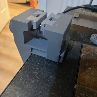 Ê-tô để bàn (Desk Vise)