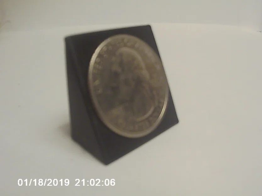 Kệ Trưng Bày Tiền Xu Quarter – Giá Đỡ Tinh Tế Cho Nhà Sưu Tầm | In 3D - Image 1