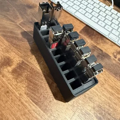 Khay đựng SFP chuẩn Gridfinity gọn gàng cho bàn làm việc