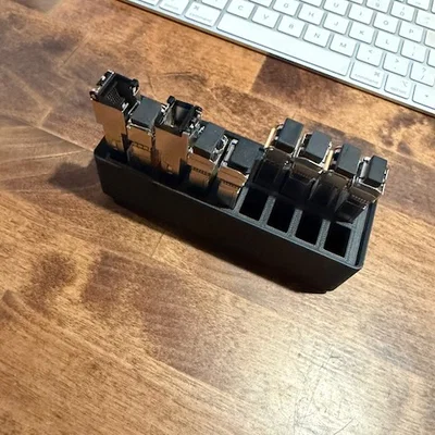 Khay đựng SFP chuẩn Gridfinity gọn gàng cho bàn làm việc