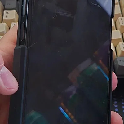 Ốp lưng 3D thiết kế độc đáo cho điện thoại Furilabs FLX1s