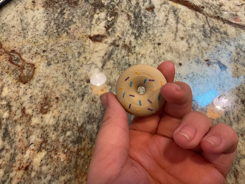 Mô hình bánh donut mini đáng yêu trang trí bàn làm việc cực xinh - Image 3