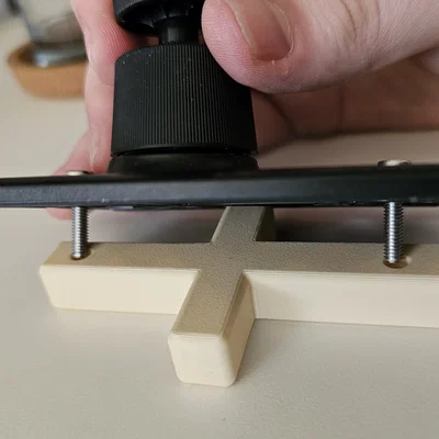 Giá treo Valve Index Base Station cho tấm ốp Artika Sonolok (Không cần khoan tường)
