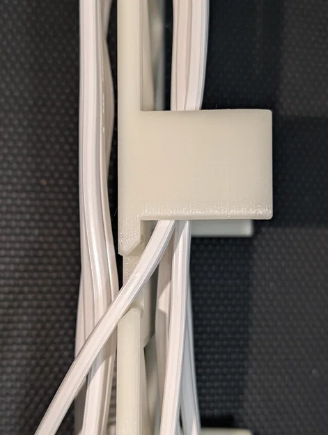 Bộ kẹp gọn dây nguồn cho máy sấy tóc du lịch Quico - Image 5