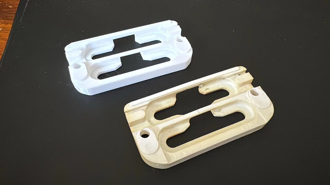 Pat kẹp khóa cửa sổ thay thế in 3D (Window lock/latch bracket) - Image 2