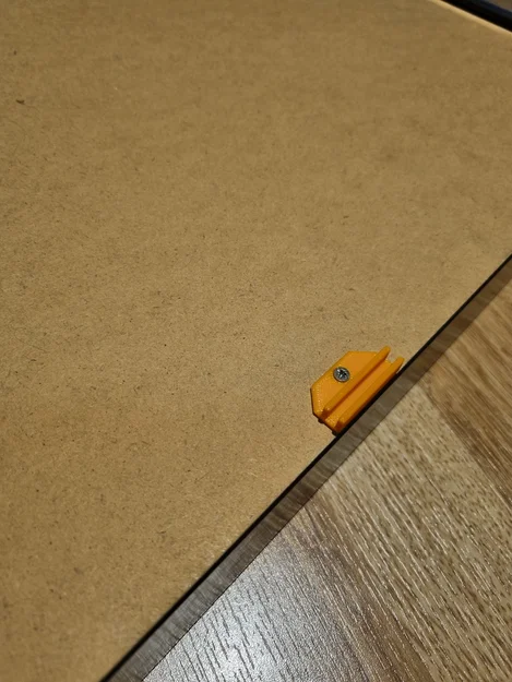 Kẹp cố định tấm Plexiglass cho tủ in 3D IKEA Lack - Image 2