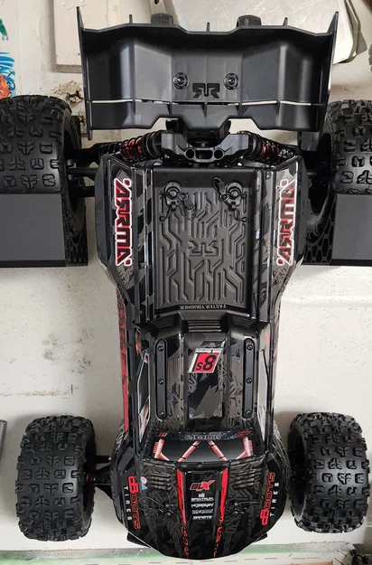 Giá treo tường cho xe RC Arrma Kraton 8s - Image 1