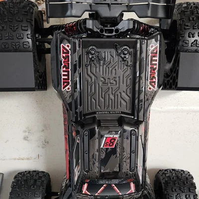 Giá treo tường cho xe RC Arrma Kraton 8s