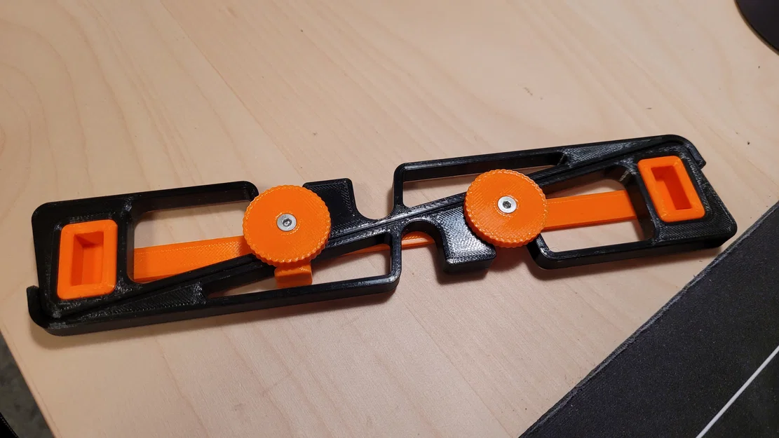 Giá đỡ laptop di động - Cơ chế khóa bằng ốc vít - Image 1