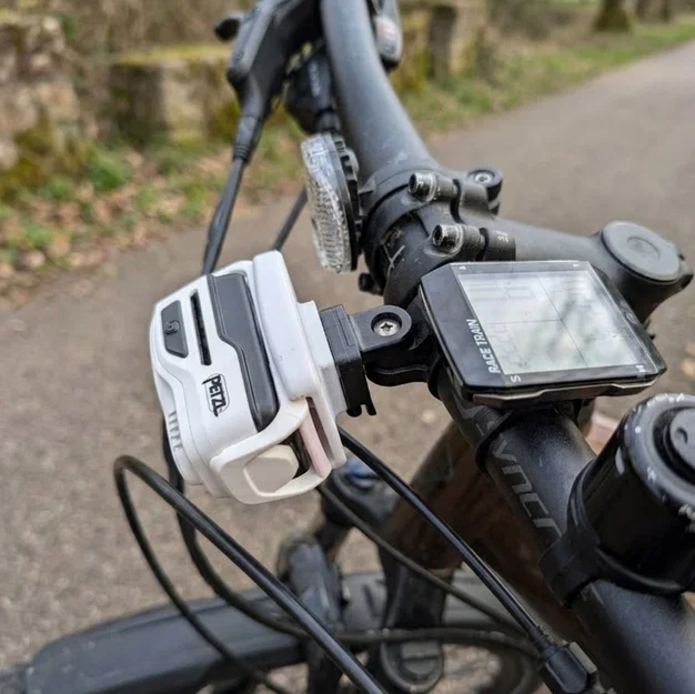 Giá đỡ đèn Petzl SWIFT RL cho xe đạp - Image 1