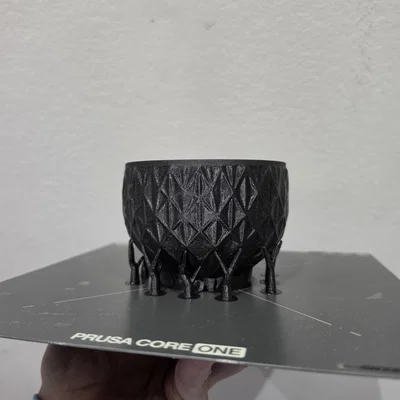 Chậu cây hình kim cương (Diamond flower pot)