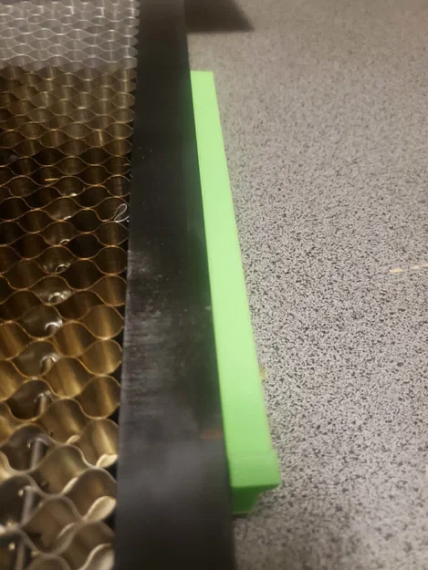 Thanh kẹp cố định tấm gỗ cho máy cắt laser (Wood sheet holder) - Image 1