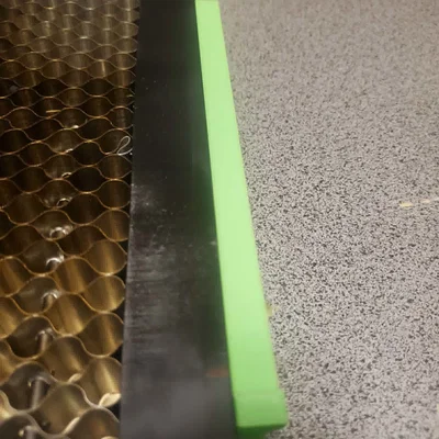 Thanh kẹp cố định tấm gỗ cho máy cắt laser (Wood sheet holder)