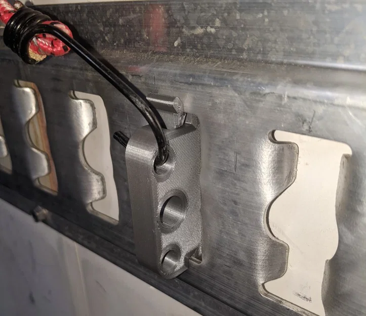 Kẹp dây chằng hàng E-Track phiên bản 2 - Image 1