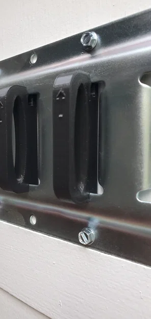 Kẹp móc E-track loop clip - Phụ kiện cố định hàng hóa tiện lợi - Image 1