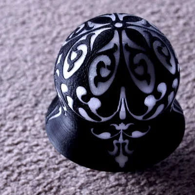 Chụp đèn (hoặc bình hoa) họa tiết Filigree
