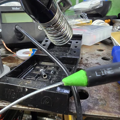 Dụng cụ luồn ống dẫn nhiên liệu "Intestinal Bypass"