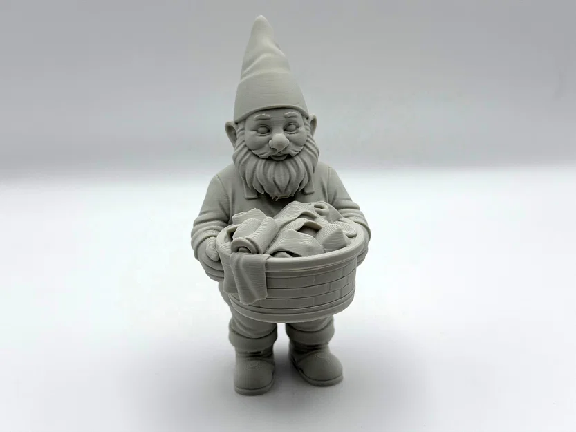 Mô hình Chú Lùn Giữ Vườn Đang Phơi Đồ (Laundry Garden Gnome) - Image 2